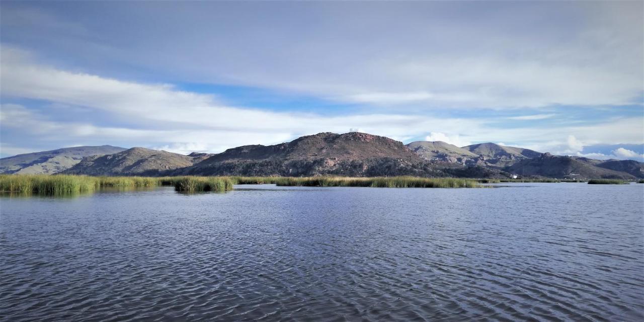 Ecoturismo, Los Uros Puno Buitenkant foto