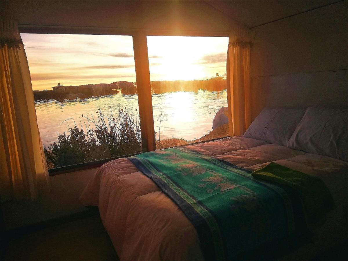 Ecoturismo, Los Uros Puno Buitenkant foto
