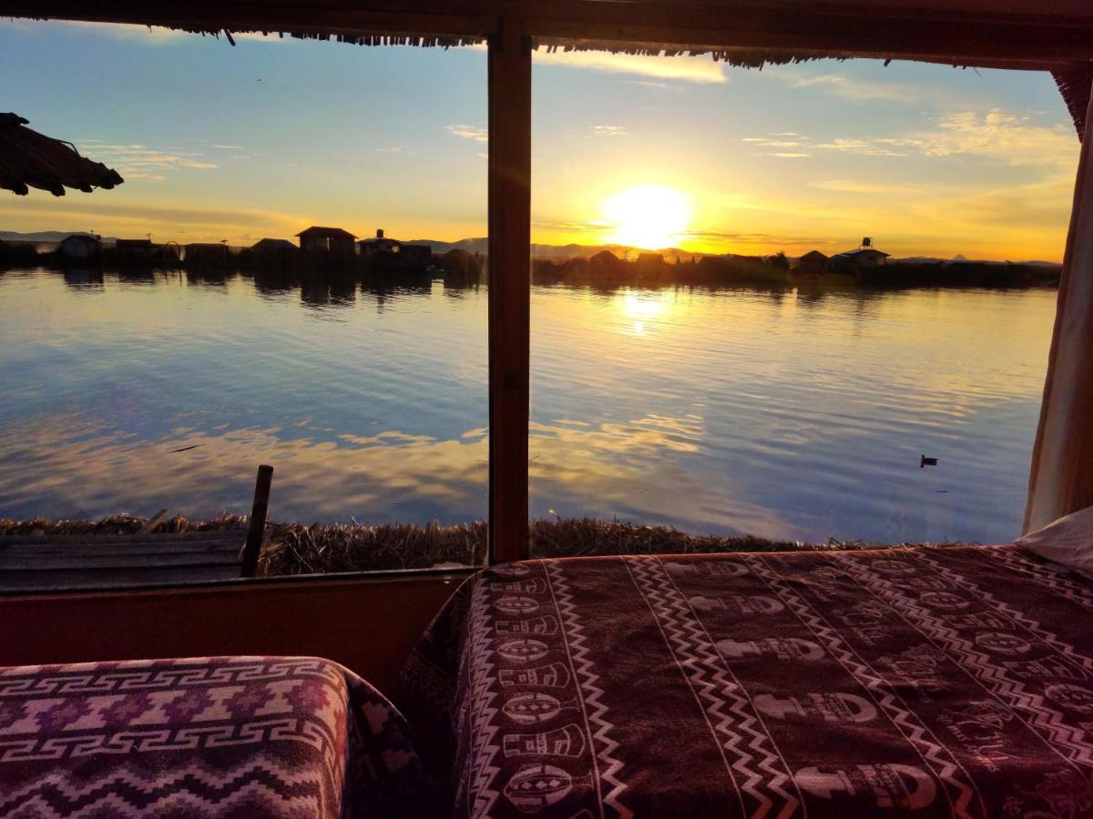 Ecoturismo, Los Uros Puno Buitenkant foto