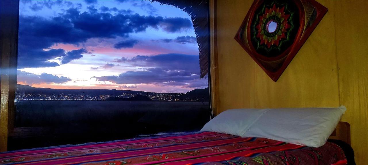 Ecoturismo, Los Uros Puno Buitenkant foto