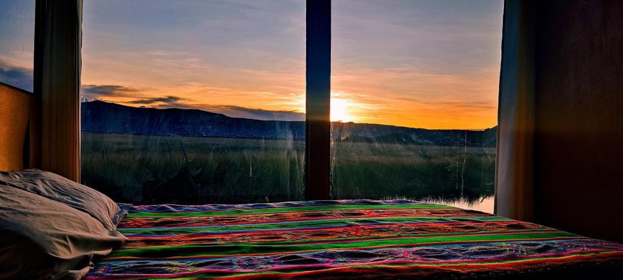 Ecoturismo, Los Uros Puno Buitenkant foto