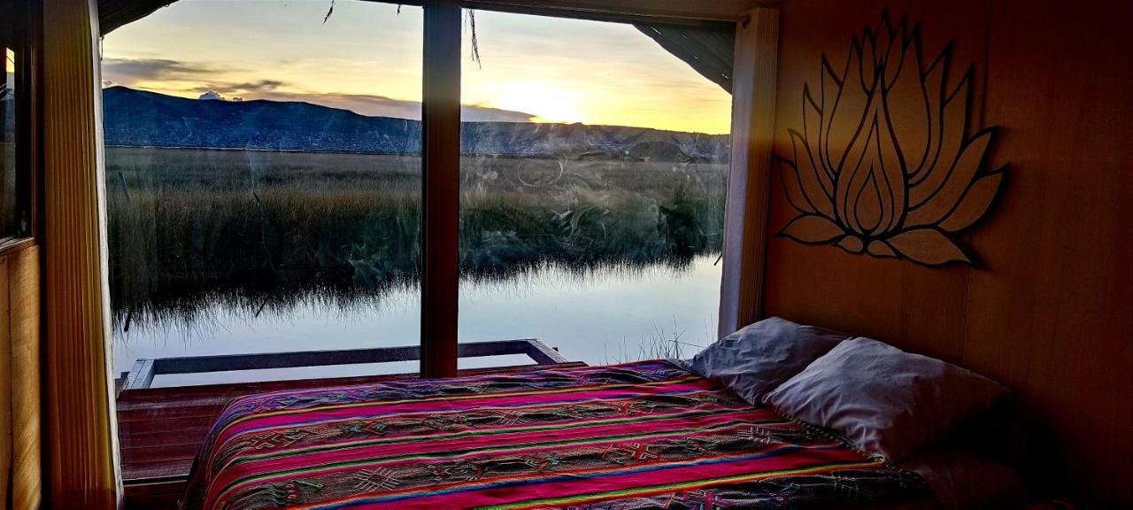 Ecoturismo, Los Uros Puno Buitenkant foto